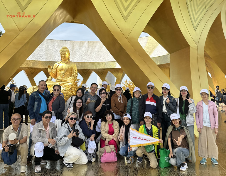 Tour Núi Bà Đen Tây Ninh 1 Ngày | Bao gồm Buffet Trưa 80 món