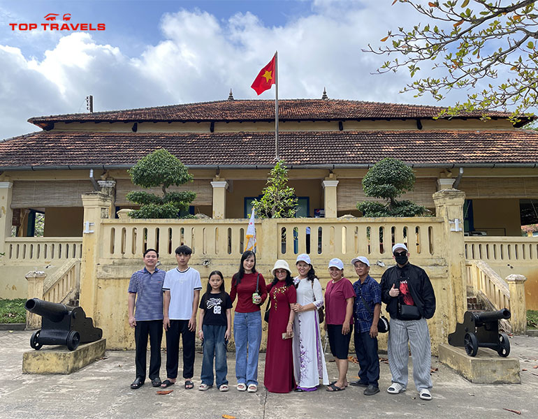 Landtour Côn Đảo 2N1Đ Đón Tại Côn Đảo - Khách Đoàn