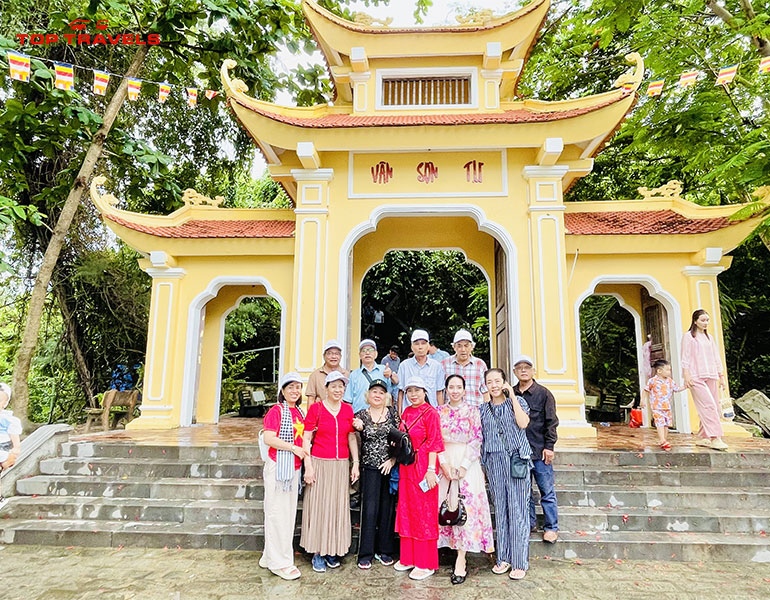 Landtour Côn Đảo 2N1Đ Đón Tại Côn Đảo - Khách Đoàn