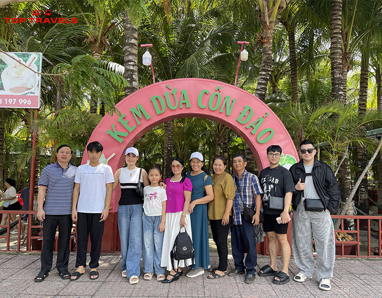 Landtour Côn Đảo 2N1Đ Đón Tại Côn Đảo - Khách Đoàn