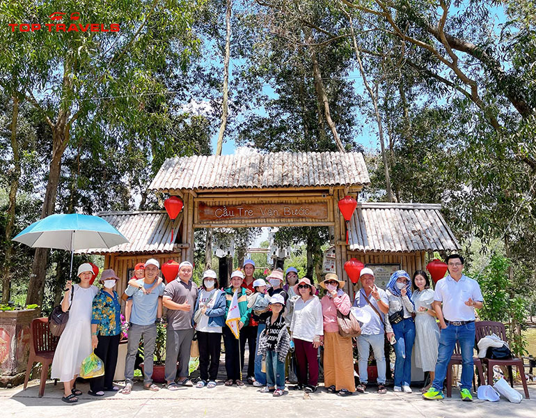 Tour Châu Đốc Núi Cấm Rừng Tràm Trà Sư 2N1Đ