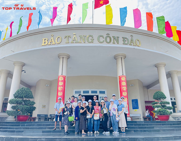 Tour Côn Đảo 2N1Đ Đi Bằng Máy Bay - Khách Đoàn