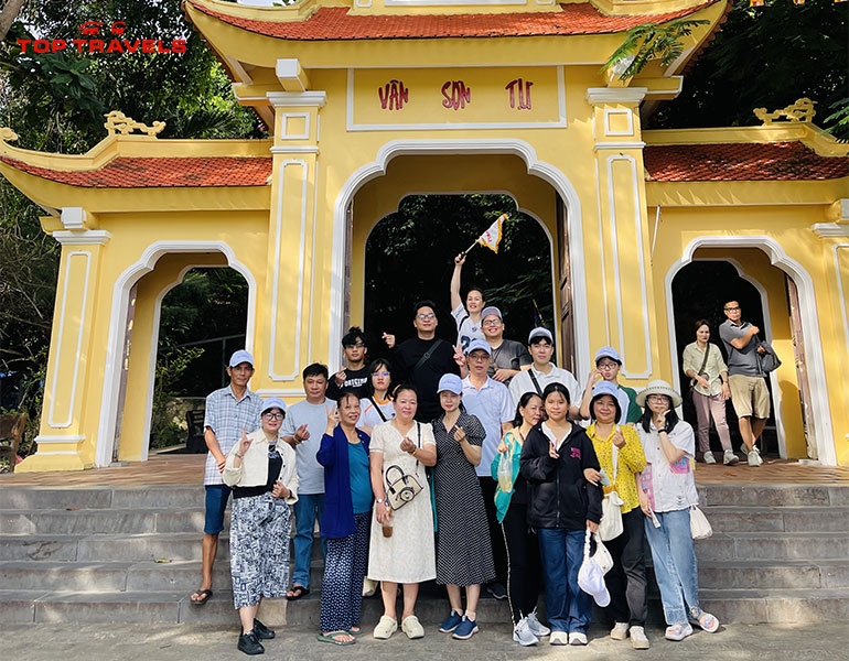 Tour Côn Đảo 2N2Đ Có Đi Cano Hòn Bảy Cảnh - Khách Đoàn