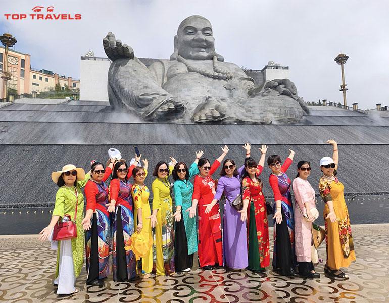 Tour Núi Bà Đen Tây Ninh 1 Ngày | Tham dự lễ dâng đăng