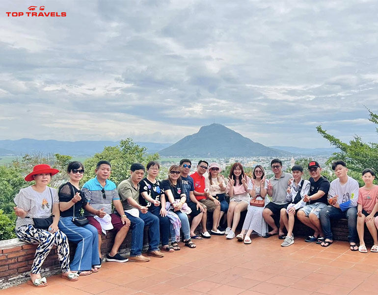 Tour Phú Yên 2N2Đ Xe Giường Nằm Khám Phá Cù Lao Mái Nhà - Khách Đoàn