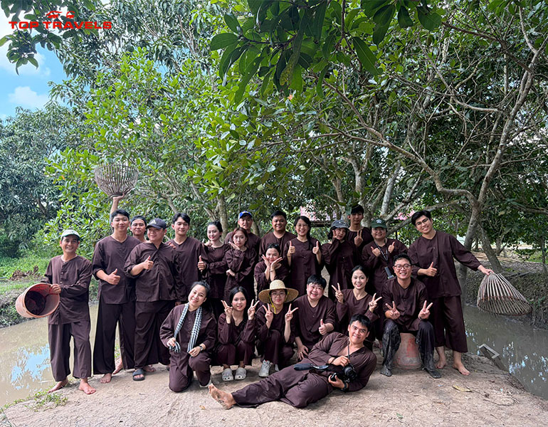 Tour Miền Tây 3N3Đ Có Team Building Và Gala Dinner - Khách Đoàn